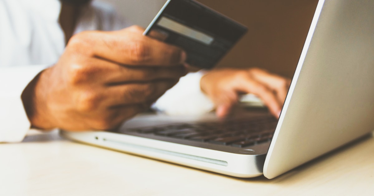 You are currently viewing L&rsquo;IA dans l&rsquo;e-commerce : un levier devenu incontournable